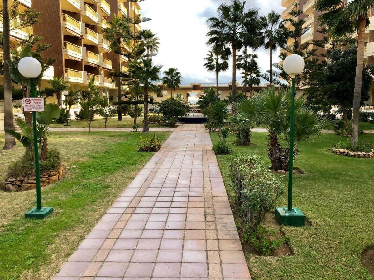 Rentcostadelsol Fuengirola Dona Sofia A Exterior foto